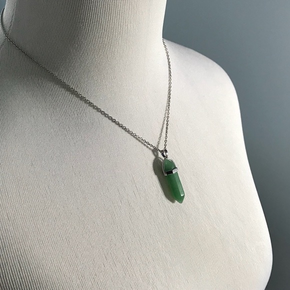 Jade Crystal point Pendant NWT! - Picture 4 of 4